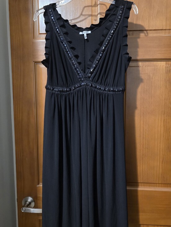 Metro Dresses & Skirts - Elegant Black Sleeveless V-Necki Dress with Sequin Trim